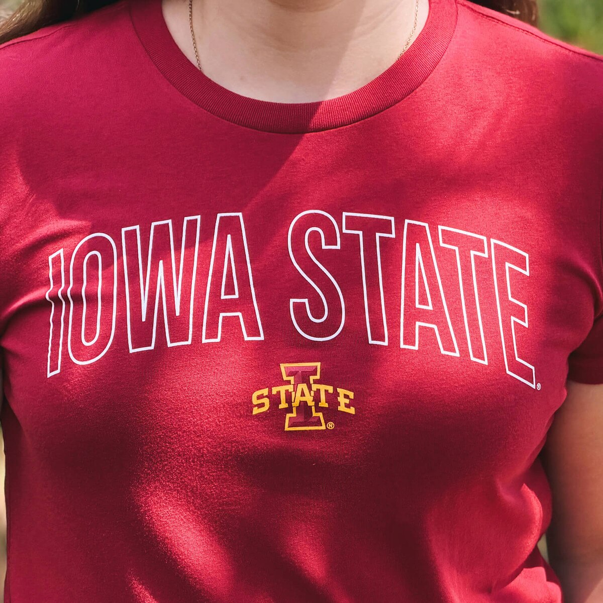 GIII Women's Cyclones Cardinal Crew Neck Short Sleeve T-Shirt design close up